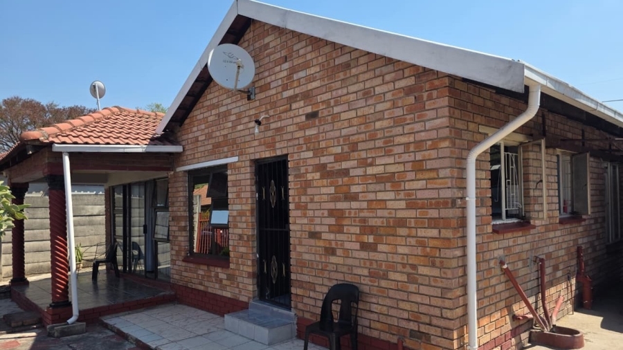 3 Bedroom Property for Sale in Rustenburg North North West